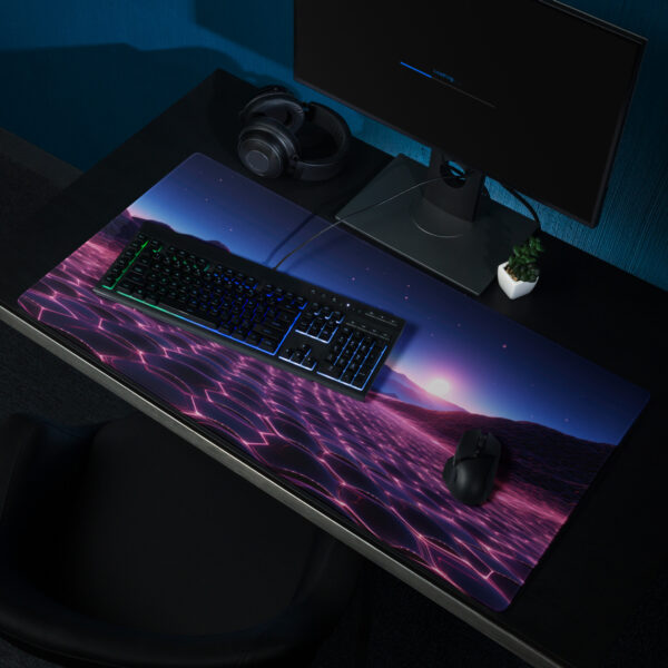 משטח גיימינג “מרחב הסייבר הסוריאליסט בחלל” – פד לעכבר ומקלדת בעיצוב דיגיטלי