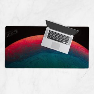 פד גיימינג "הכוכב האדום" - עיצוב כוכב אדום מרהיב, מושלם למשחקים עם דיוק גבוה. מידות: 40X90 ס"מ.